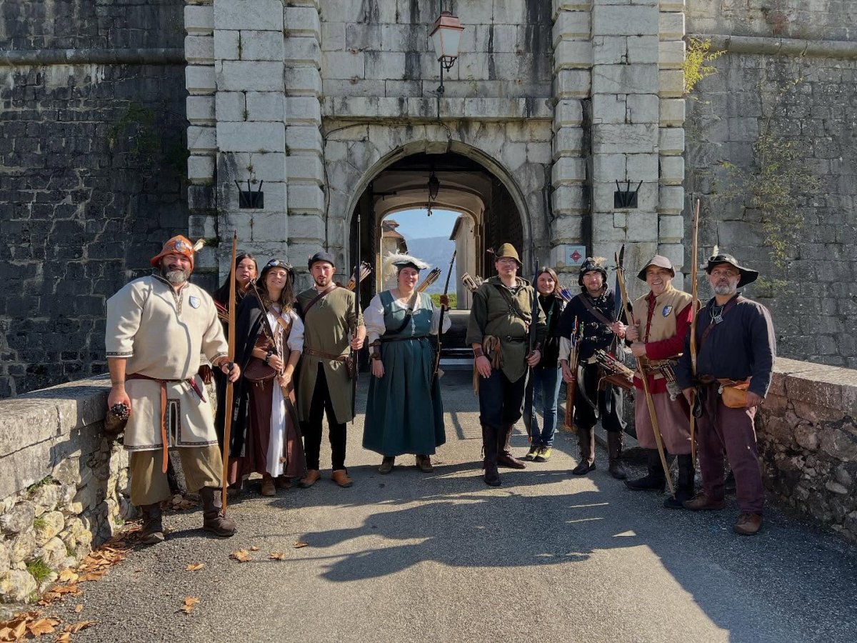 La 1ére Compagnie des Archers du Velay est à Fort Barraux.
